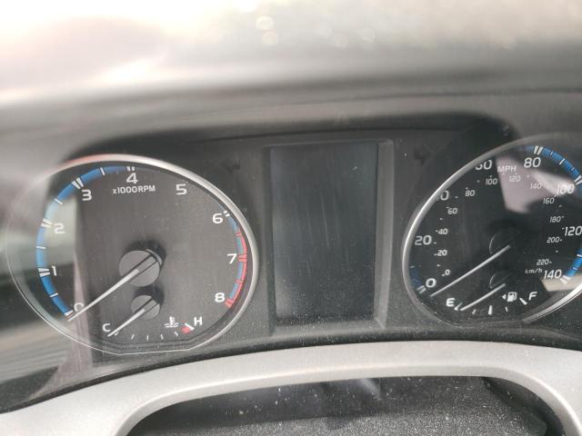 Photo 8 from auction – 2018 TOYOTA RAV4 LE with VIN 2T3ZFREV3JW513089