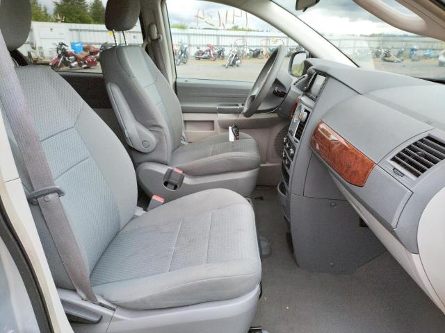 Photo 5 from auction – 2009 CHRYSLER TOWN & COU with VIN 2A8HR44E89R619740