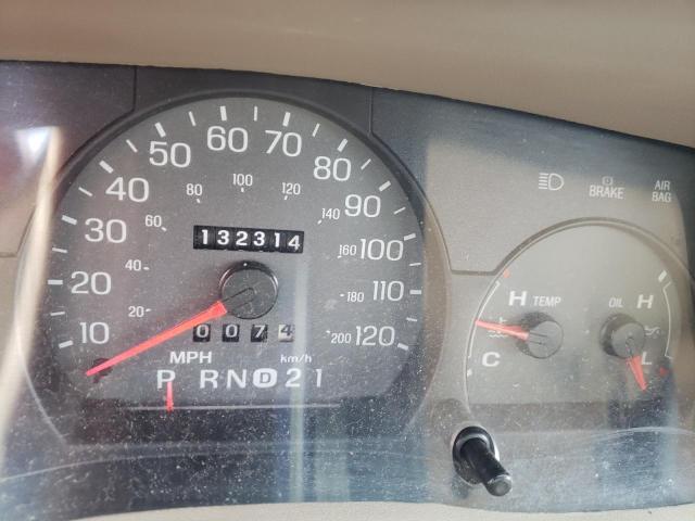 Photo 8 from auction – 2004 MERCURY GRAND MARQ with VIN 2MEFM74W04X667145