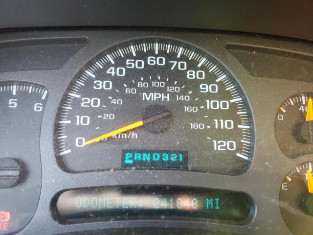 Photo 8 from auction – 2004 CHEVROLET SILVERADO with VIN 2GCEK19T041288843