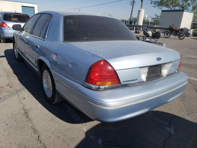 Photo 3 from auction – 2000 FORD CROWN VICT with VIN 2FAFP74W5YX186764