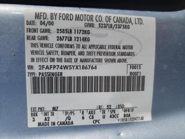Photo 10 from auction – 2000 FORD CROWN VICT with VIN 2FAFP74W5YX186764
