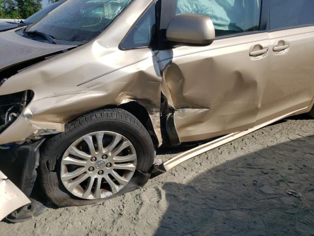 Photo 9 from auction – 2014 TOYOTA SIENNA XLE with VIN 5TDYK3DC0ES457883