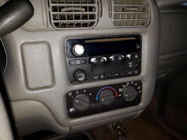 Photo 9 from auction – 2005 CHEVROLET BLAZER with VIN 1GNCS18X15K116678