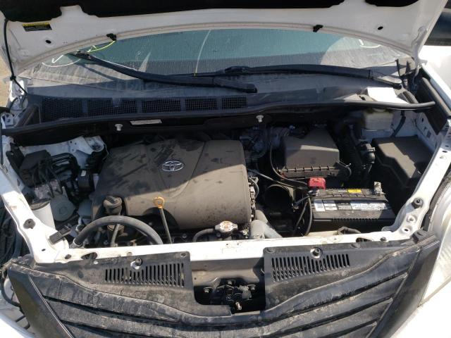 Photo 7 from auction – 2017 TOYOTA SIENNA with VIN 5TDZZ3DC6HS783787