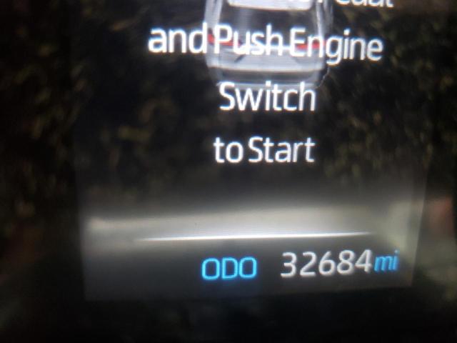 Photo 8 from auction – 2021 TOYOTA RAV4 XLE with VIN 2T3W1RFV8MC094548