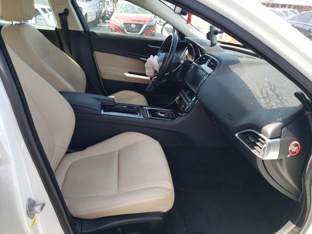 Photo 5 from auction – 2018 JAGUAR XE with VIN SAJAR4FX0JCP36153