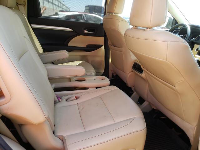 Photo 6 from auction – 2018 TOYOTA HIGHLANDER with VIN 5TDJZRFH9JS882117