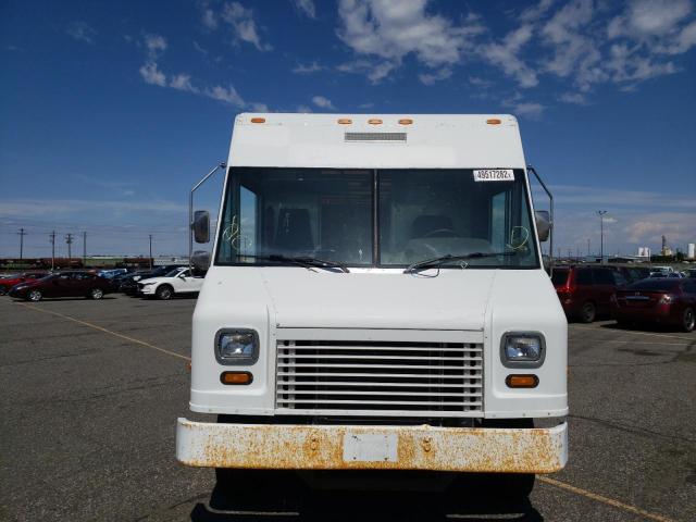 Photo 9 from auction – 2008 FREIGHTLINER CHASSIS M with VIN 4UZAARDU28CZ90853