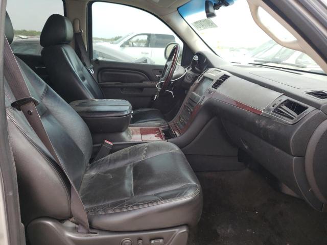 Photo 5 from auction – 2011 CADILLAC ESCALADE with VIN 1GYS3AEF7BR371555