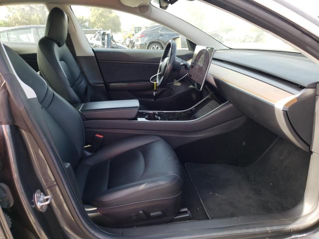 Photo 5 from auction – 2018 TESLA MODEL 3 with VIN 5YJ3E1EA4JF017585