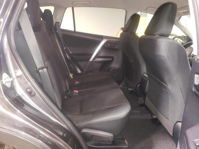 Photo 6 from auction – 2018 TOYOTA RAV4 LE with VIN JTMBFREV6JJ219072