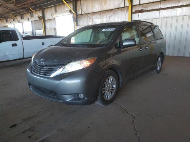 Photo 2 from auction – 2011 TOYOTA SIENNA XLE with VIN 5TDYK3DC1BS103365