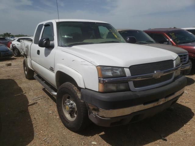 CHEVROLET SILVERADO 2004 with VIN 1GCHK392X4E318560 - Photo from auction