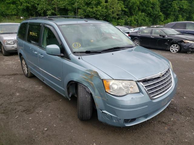 CHRYSLER TOWN & COU 2008 with VIN 2A8HR54PX8R842867 - Photo from auction
