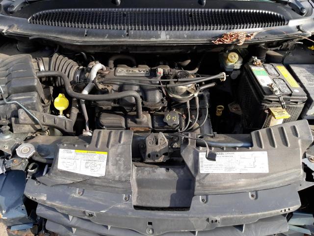 Photo 7 from auction – 2005 CHRYSLER TOWN & COU with VIN 2C4GP54L25R429407
