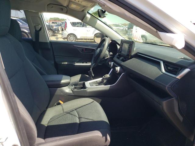 Photo 5 from auction – 2019 TOYOTA RAV4 LE with VIN JTMF1RFV5KJ014469