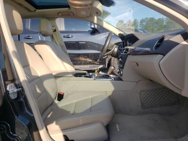 Photo 5 from auction – 2012 MERCEDES-BENZ C 250 with VIN WDDGF4HB2CA647367