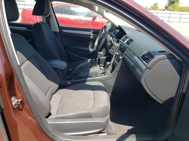 Photo 5 from auction – 2013 VOLKSWAGEN PASSAT S with VIN 1VWAP7A31DC133272
