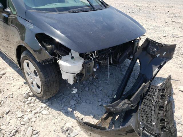 Photo 9 from auction – 2018 KIA FORTE LX with VIN 3KPFK4A79JE244391