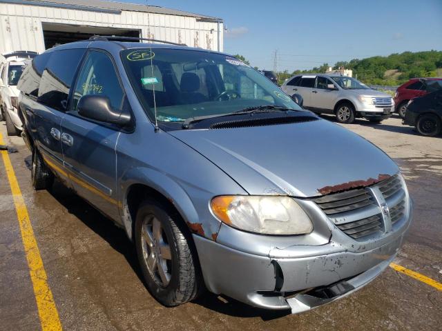 DODGE GRAND CARA 2005 with VIN 2D4GP44L95R501152 - Photo from auction