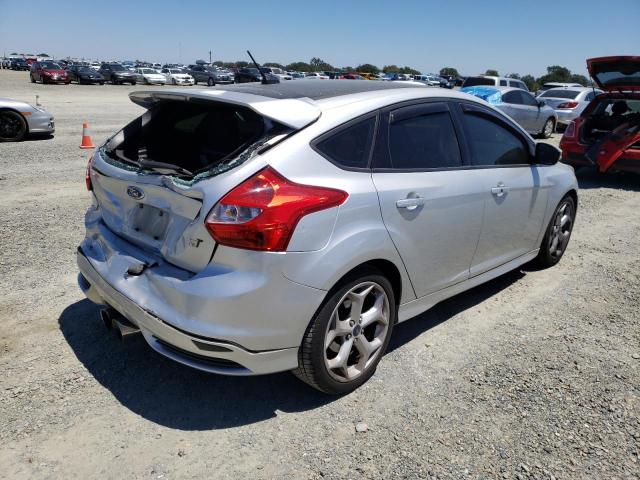 Photo 4 from auction – 2014 FORD FOCUS ST with VIN 1FADP3L92EL225010