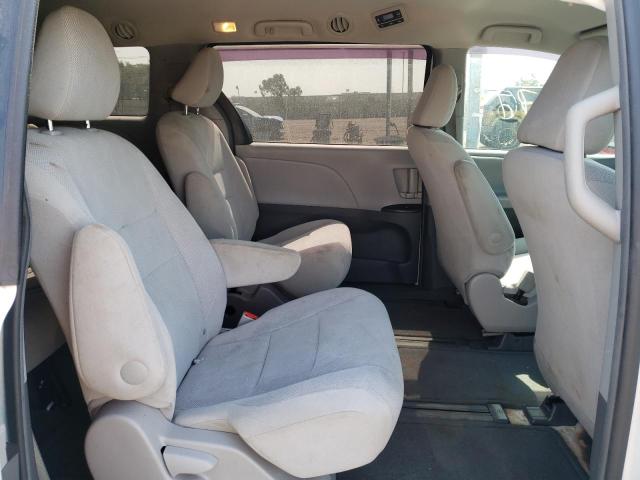 Photo 6 from auction – 2017 TOYOTA SIENNA with VIN 5TDZZ3DC6HS783787