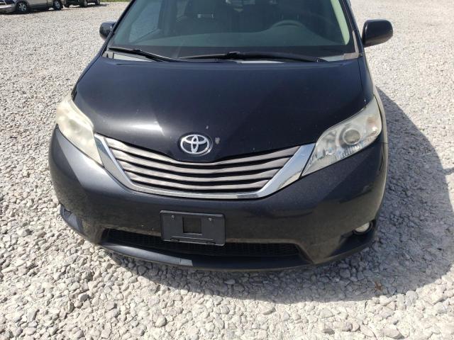 Photo 7 from auction – 2011 TOYOTA SIENNA XLE with VIN 5TDYK3DC4BS047275