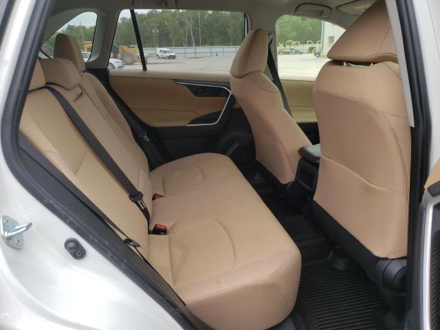 Photo 6 from auction – 2019 TOYOTA RAV4 LE with VIN JTMF1RFV4KJ004418