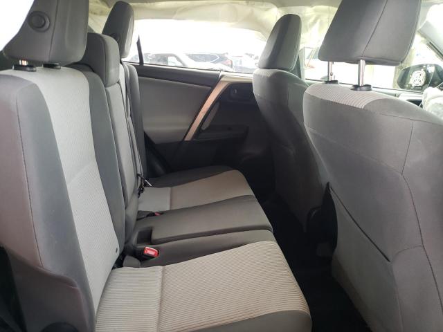 Photo 6 from auction – 2015 TOYOTA RAV4 LE with VIN JTMZFREV1FD056142