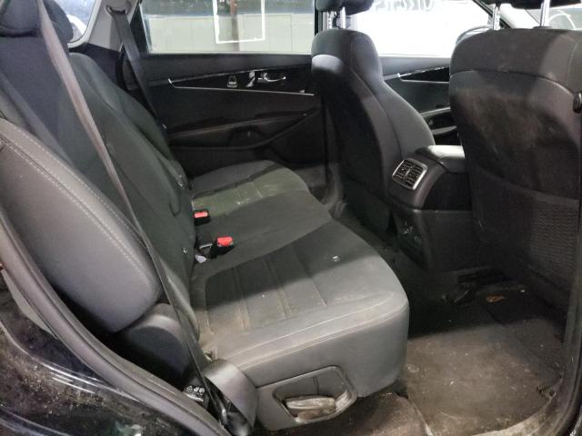 Photo 6 from auction – 2016 KIA SORENTO LX with VIN 5XYPGDA39GG170159