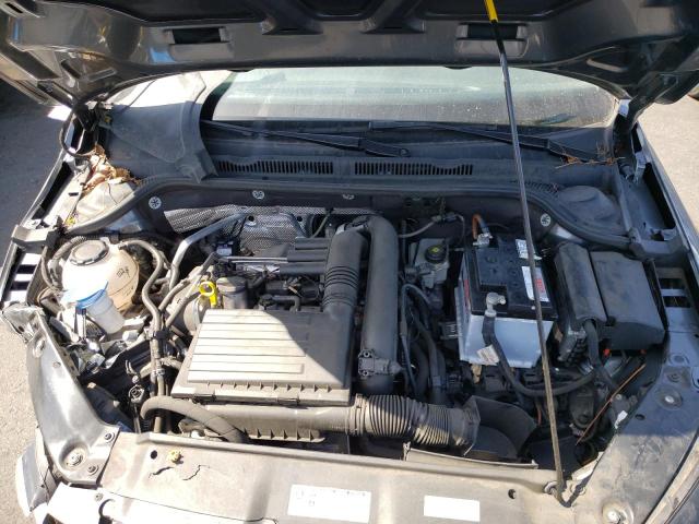 Photo 7 from auction – 2018 VOLKSWAGEN JETTA S with VIN 3VW2B7AJ0JM237943