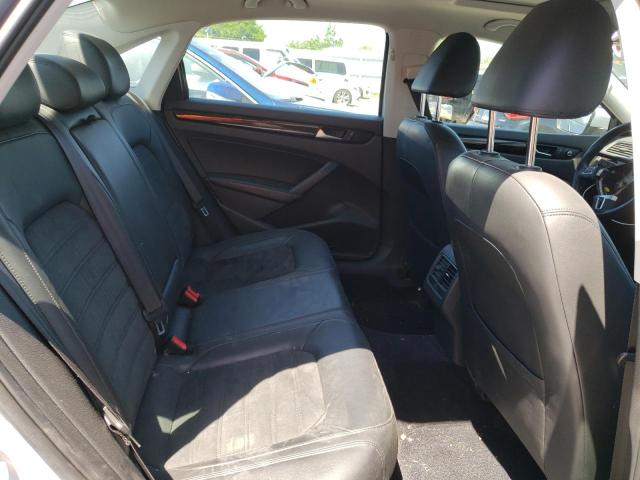 Photo 6 from auction – 2014 VOLKSWAGEN PASSAT SEL with VIN 1VWCT7A31EC017351