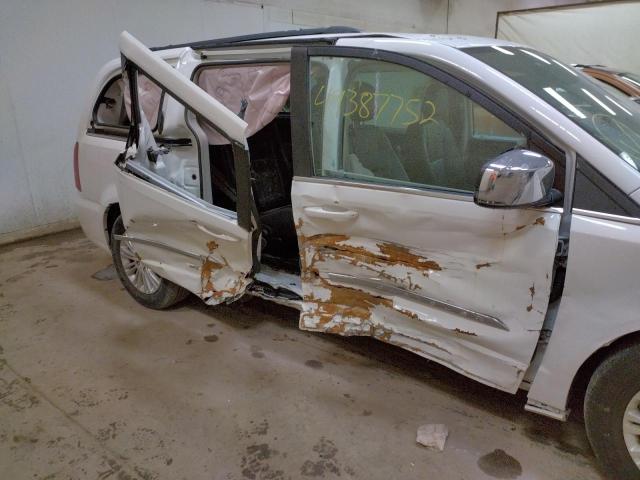 Photo 9 from auction – 2011 CHRYSLER TOWN & COU with VIN 2A4RR8DG7BR784554
