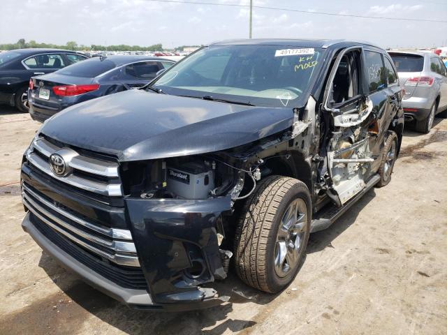 Photo 2 from auction – 2017 TOYOTA HIGHLANDER with VIN 5TDDZRFH3HS401401