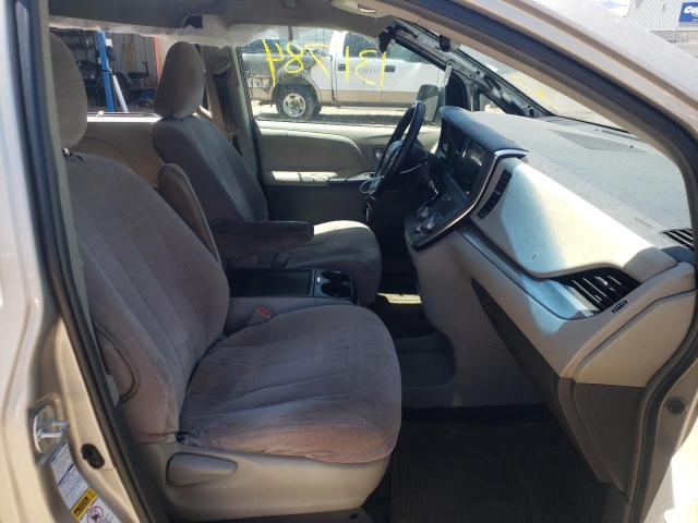 Photo 5 from auction – 2016 TOYOTA SIENNA LE with VIN 5TDJK3DCXGS145221