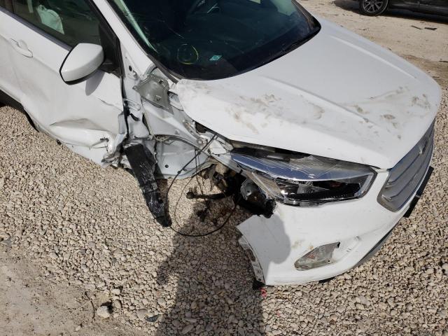 Photo 9 from auction – 2018 FORD ESCAPE SE with VIN 1FMCU9GD6JUC09182