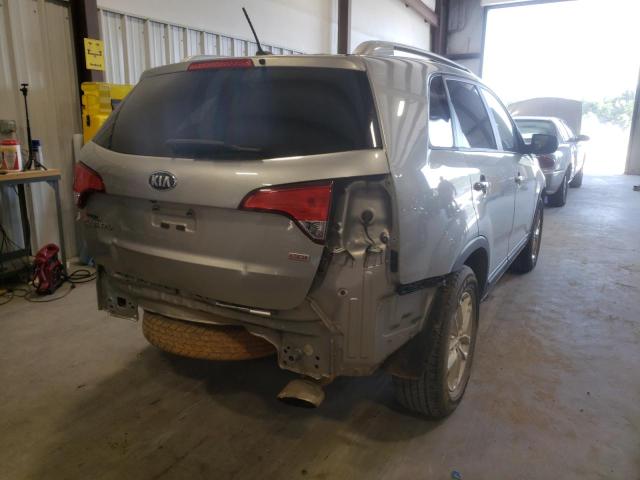 Photo 4 from auction – 2015 KIA SORENTO LX with VIN 5XYKTDA69FG657294
