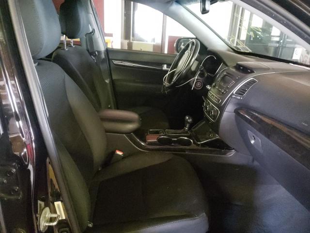 Photo 5 from auction – 2015 KIA SORENTO LX with VIN 5XYKTCA66FG591796