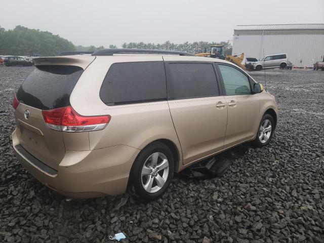 Photo 4 from auction – 2013 TOYOTA SIENNA LE with VIN 5TDKK3DC4DS382139