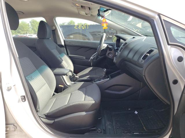 Photo 5 from auction – 2018 KIA FORTE LX with VIN 3KPFL4A77JE166688