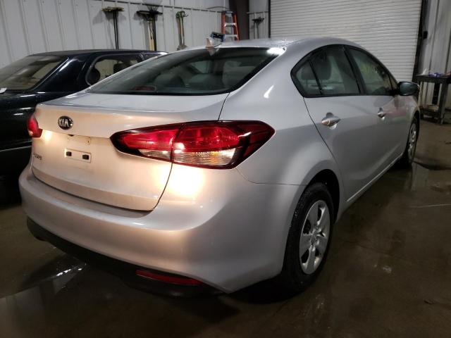 Photo 4 from auction – 2017 KIA FORTE LX with VIN 3KPFL4A7XHE060987