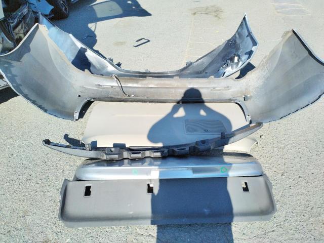 Photo 9 from auction – 2011 TOYOTA SIENNA XLE with VIN 5TDYK3DCXBS054330