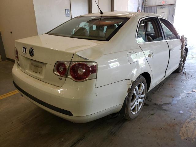 Photo 4 from auction – 2007 VOLKSWAGEN JETTA WOLF with VIN 3VWEF71K17M077817