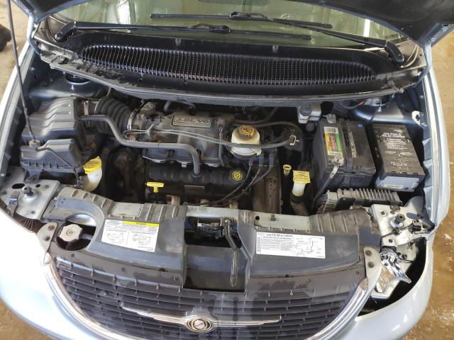 Photo 7 from auction – 2003 CHRYSLER TOWN & COU with VIN 2C4GP54L03R339878