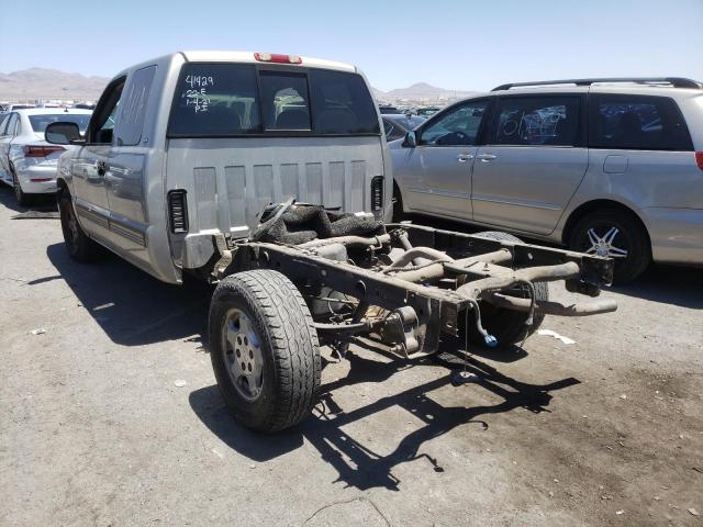 Photo 3 from auction – 2000 CHEVROLET SILVERADO with VIN 2GCEC19T8Y1131564