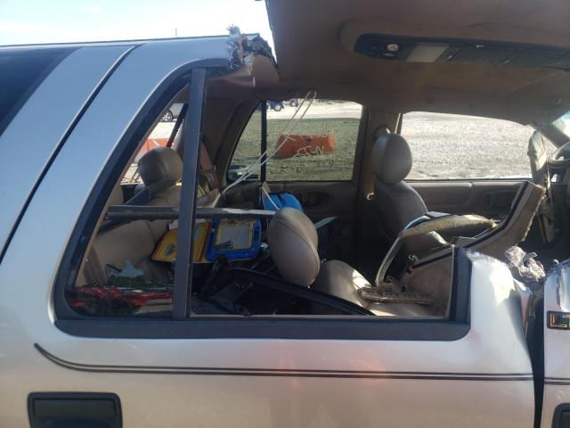 Photo 6 from auction – 2001 CHEVROLET BLAZER with VIN 1GNCS13W812111597