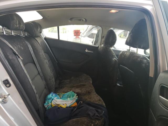 Photo 6 from auction – 2018 KIA FORTE LX with VIN 3KPFK4A75JE233775