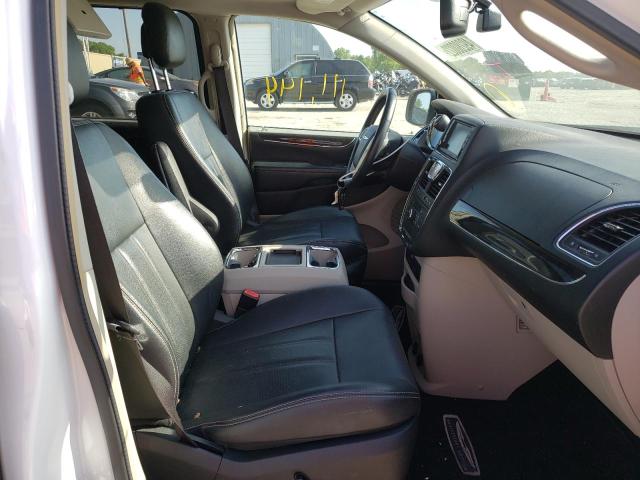 Photo 5 from auction – 2016 CHRYSLER TOWN & COU with VIN 2C4RC1CG0GR112231