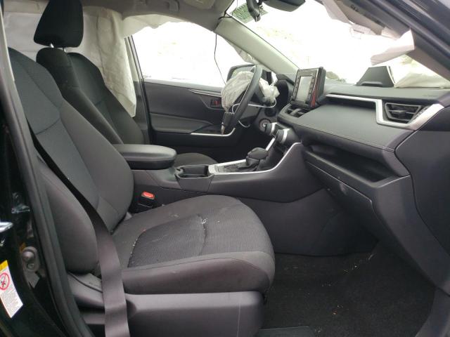 Photo 5 from auction – 2019 TOYOTA RAV4 LE with VIN JTMG1RFV6KD020140